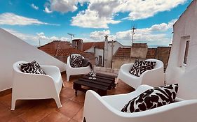 Cosy Alfama Hideout - With Rooftop Terrace